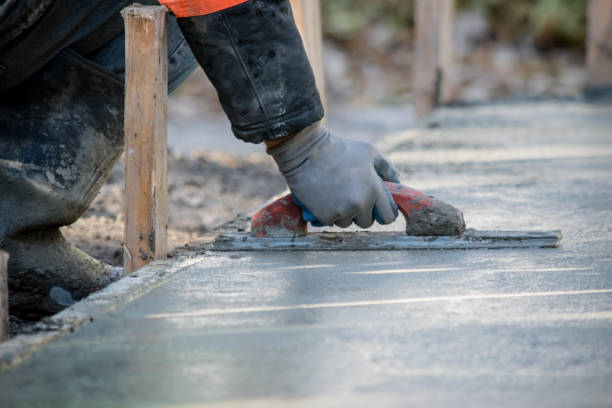 Best Concrete Driveway Installation  in Lynbrook, NY